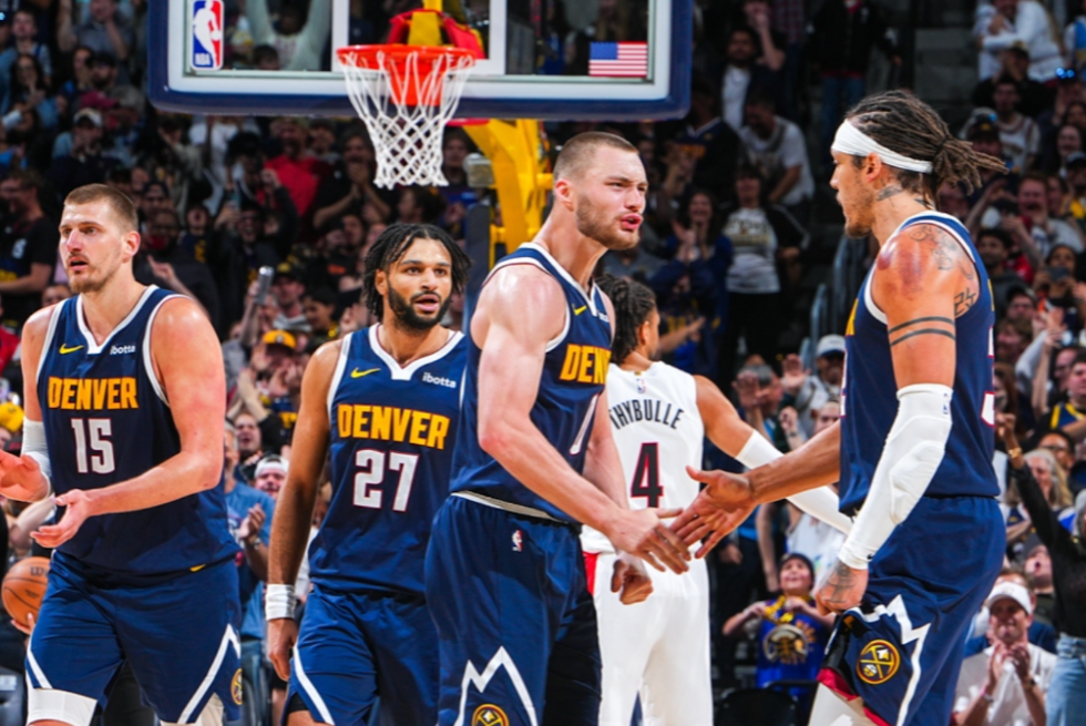 为什么要首轮避开森林狼打火箭啊？雷霆比马刺好打？就不考虑二轮打雷霆吗？森林狼的实