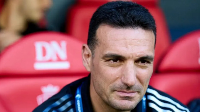 3-0到1-0！世界杯3冠王太狠了，5次吊打乌拉