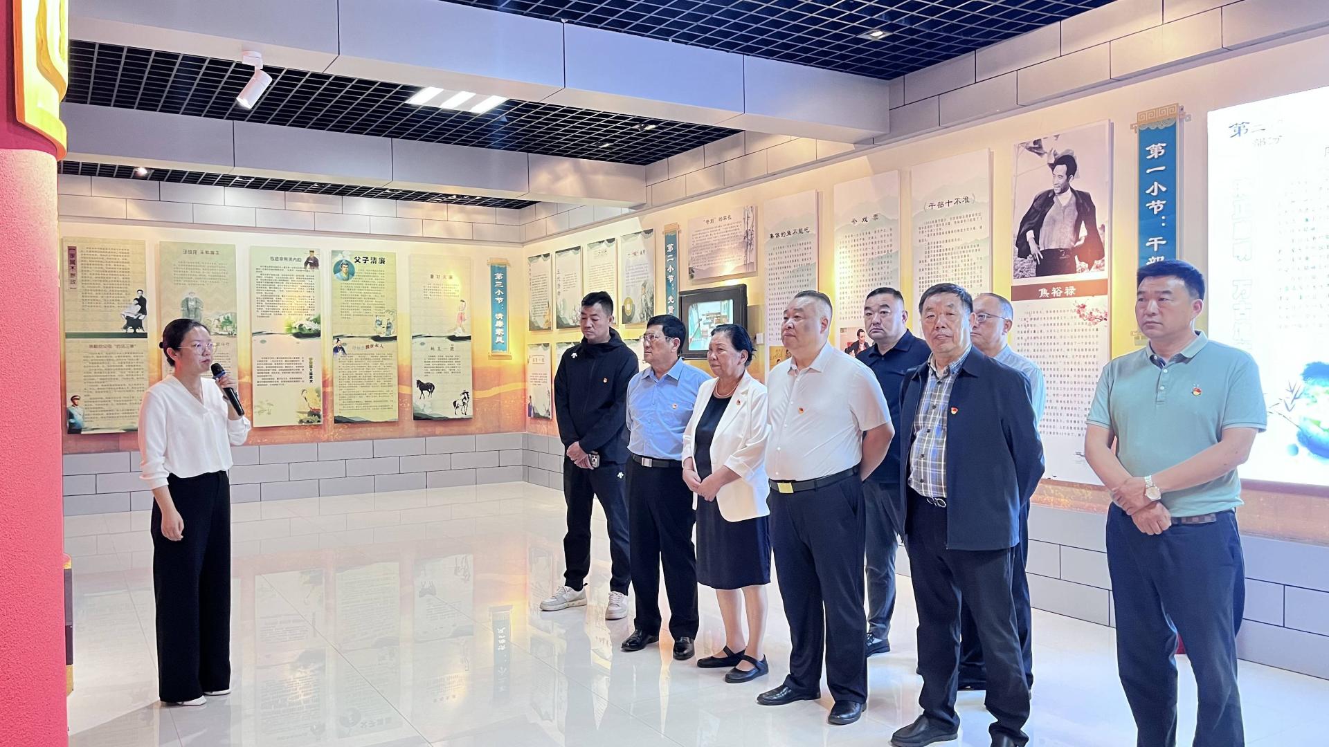 汴梁头条|开封商丘商会开展“5+N”主题党日活动：强化廉政教育 淬炼优良作风