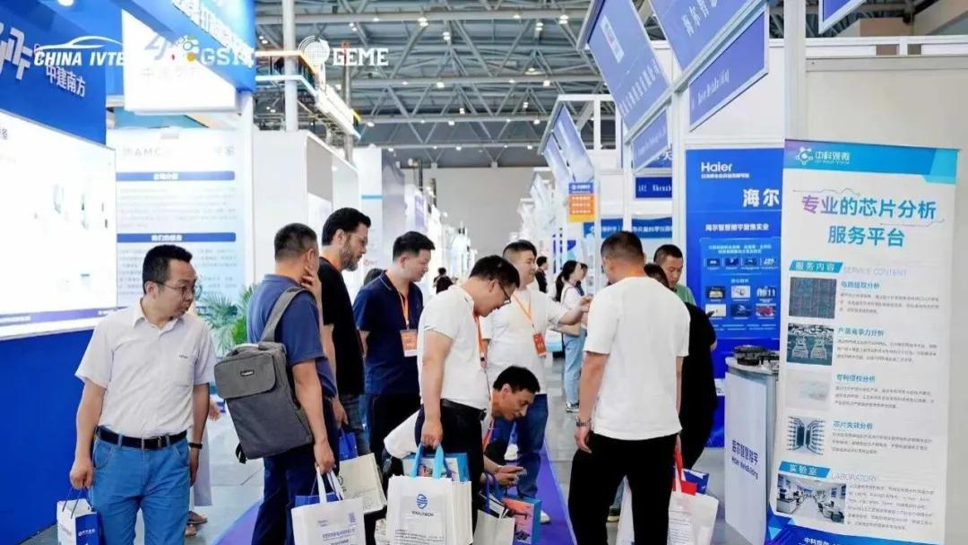 显耀显示发布车规级Micro LED“狮鹫”平台，重构人车交互新范式