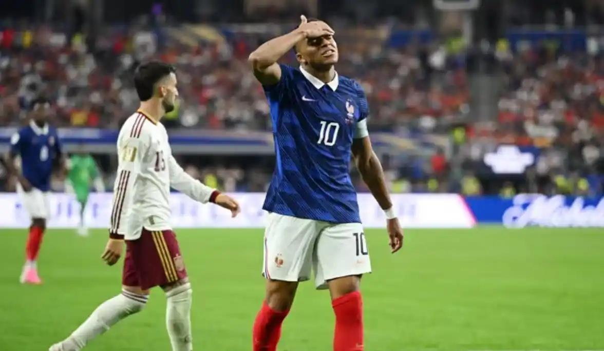【法国队为何会输掉半决赛？】
　　北京时间7月15日凌晨，2026美加墨世界杯半