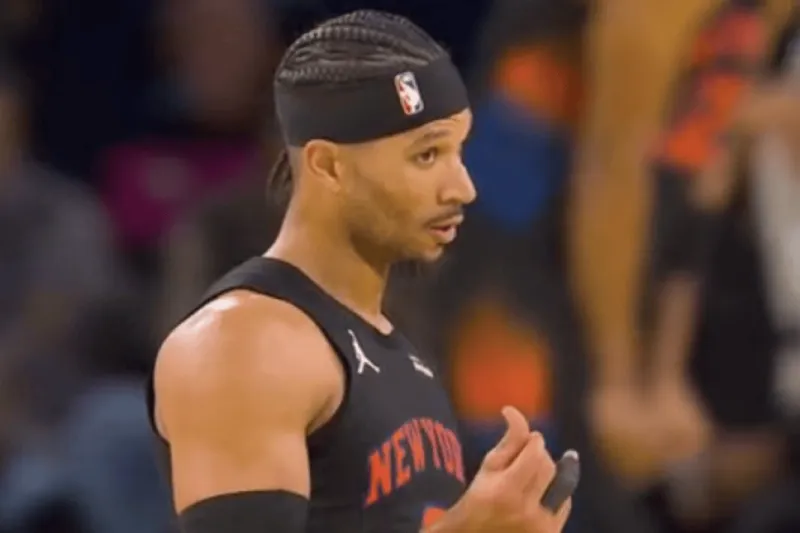 NBA常规赛尼克斯客场对阵火箭的比赛已经结束。全场战罢，尼克斯以94-111不敌