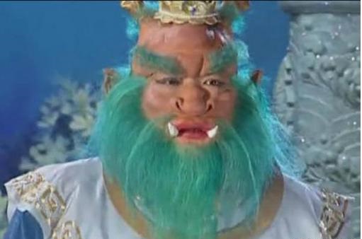 金平府三妖是西海龙王亲戚吗？如果不是，西海龙王的举动说明啥？