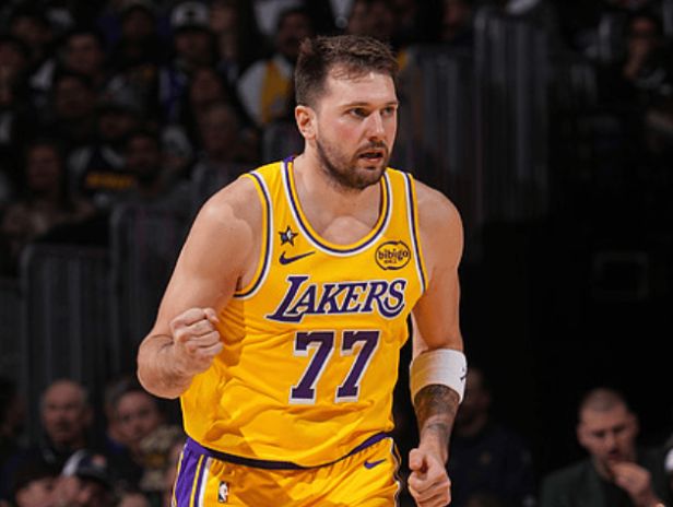 我发现了，雷霆只是克制东里而已

只要不是两个后卫为核心的阵容，就算是二阵三阵，