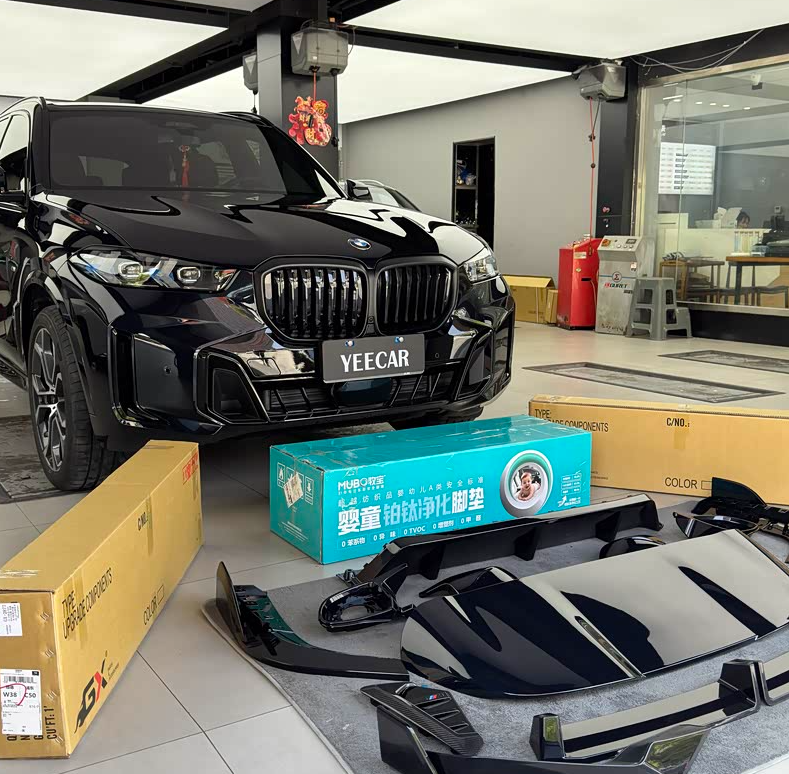 新款X5L外观件这样升级一下是不是超级帅气
目前SUV车型里，燃油车中宝马X5L