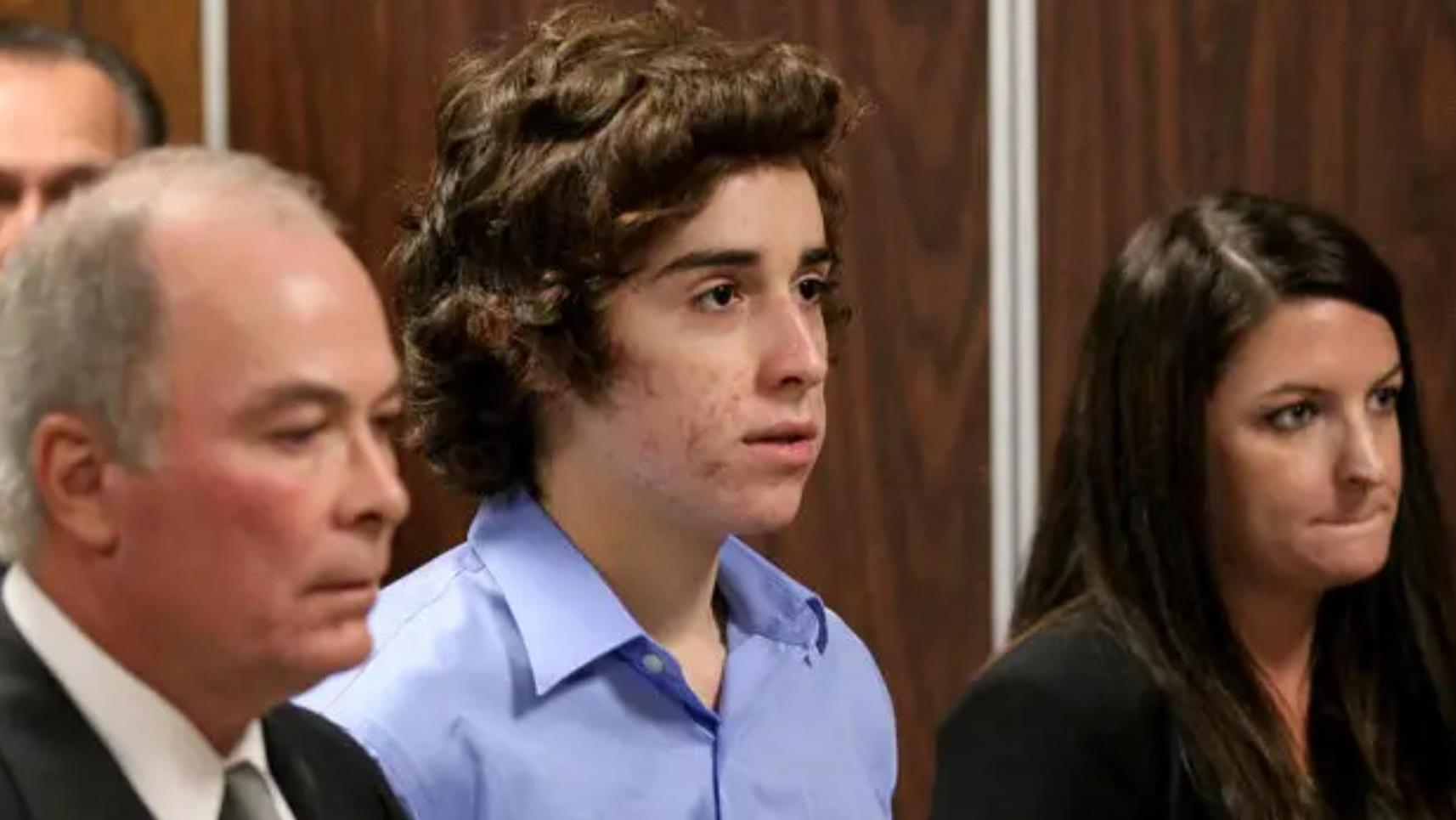 美国少年持枪校园射杀造成3死3伤，其目的可能是想除掉他自认情敌