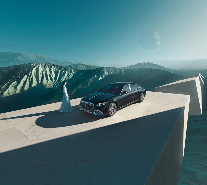 2023年，迈巴赫全球销量28000辆；
2024年，迈巴赫全球销量21302辆