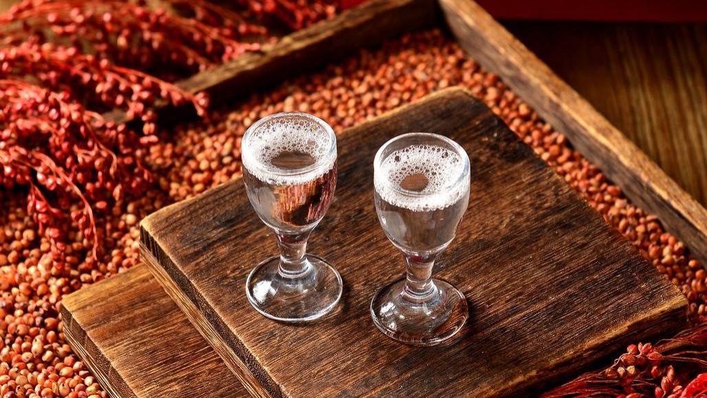 为什么说“清香”最不伤身？因为陶缸把杂质都挡在了外面