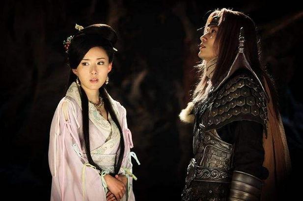 黄袍怪对百花羞真心实意，百花羞为何虚情假意？这段感情说明啥？