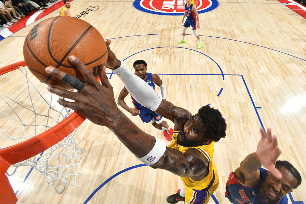 不分锅，聊一下湖人最后时刻的边线球

九连胜，太久没有看到过了，湖人这帮球员已经