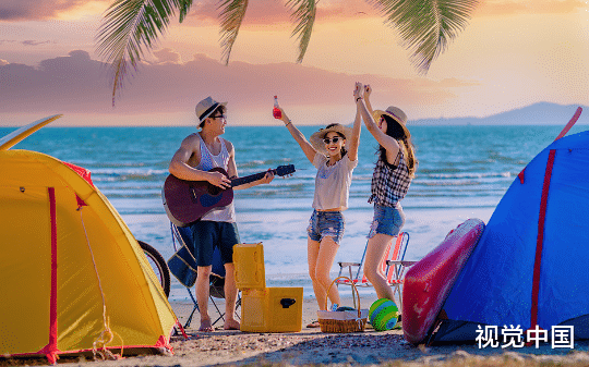 四川男人跑去泰国相亲，成功娶回一个完美妻子，心情实在愉悦
