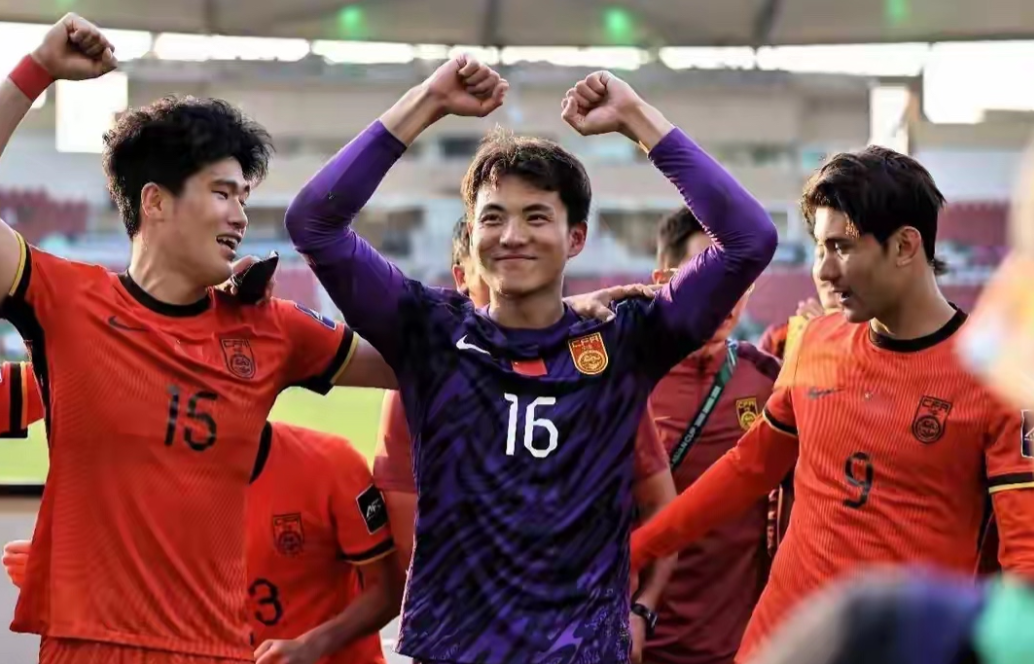 重磅出炉！国足最新一期大名单，一人落后太意外！
就在刚刚，国足公布了最新一期26