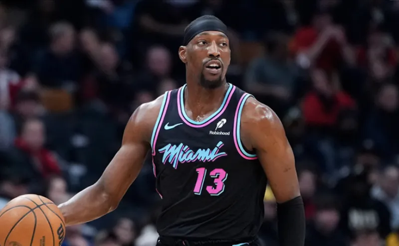 热火140-117击败奇才

热火球员巴姆-阿德巴约本场比赛出战38分钟，得到2