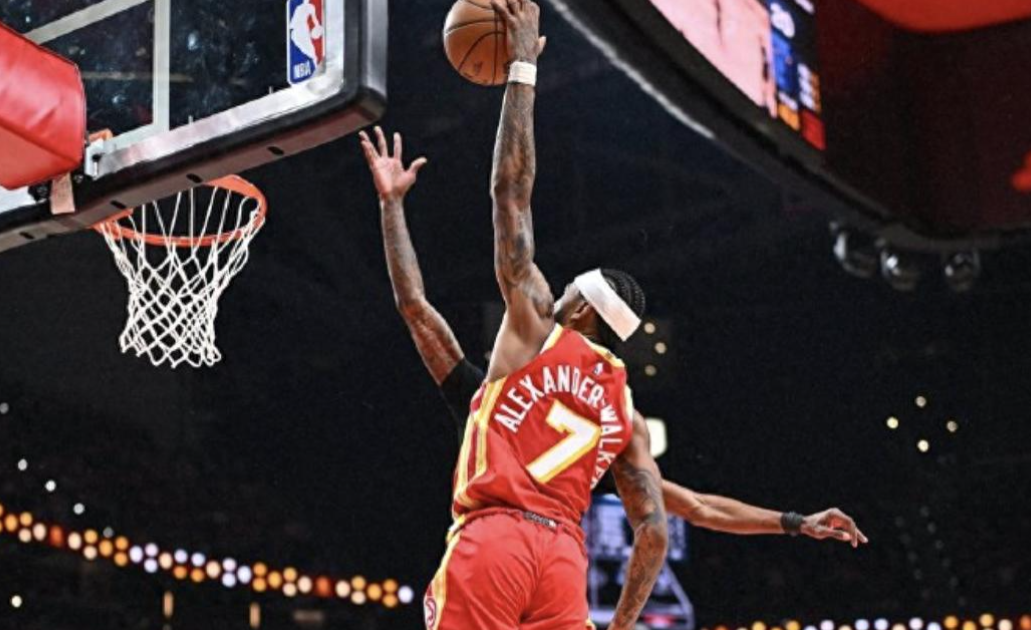 NBA常规赛继续开打，灰熊对阵老鹰。最终经过四节较量，老鹰146-107狂胜灰熊