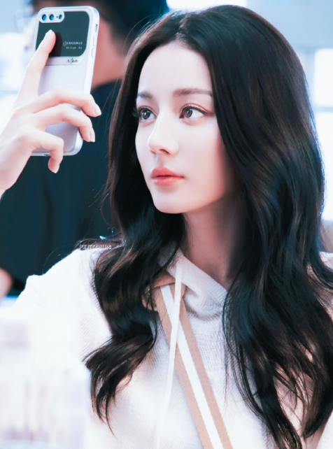 遥远的不是路程，而是台上台下距离