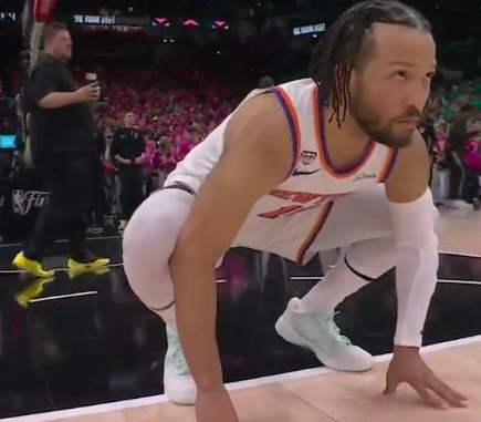 尼克斯不是泥捏的，马刺在NBA总决赛G1主场95:105艰难失败
比赛开始后，两