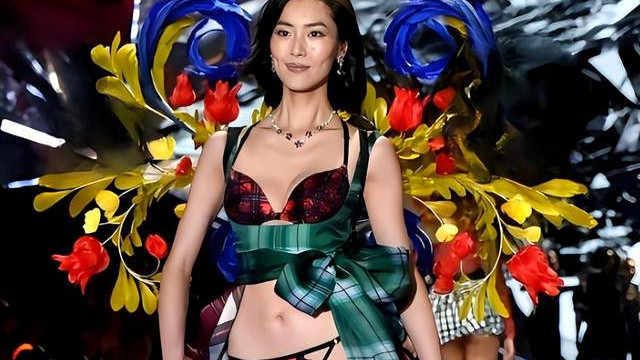 流水的小花，铁打的刘雯：从“试衣模特”到“亚洲超模第一人”