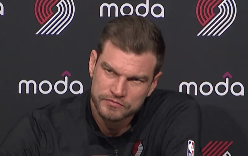 NBA常规赛开拓者以123-88战胜奇才

本场比赛，开拓者球员杨瀚森出战11分