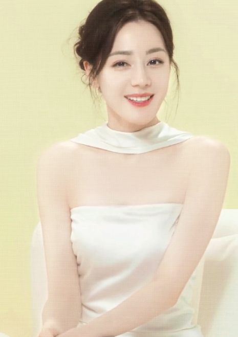 我的夜空本星河长明，遇见你后寥若晨星