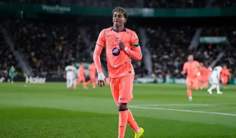 3-1！2亿天王暴走，亚马尔造2球，巴萨豪取4连胜，领先皇马4分
周中的欧冠小组