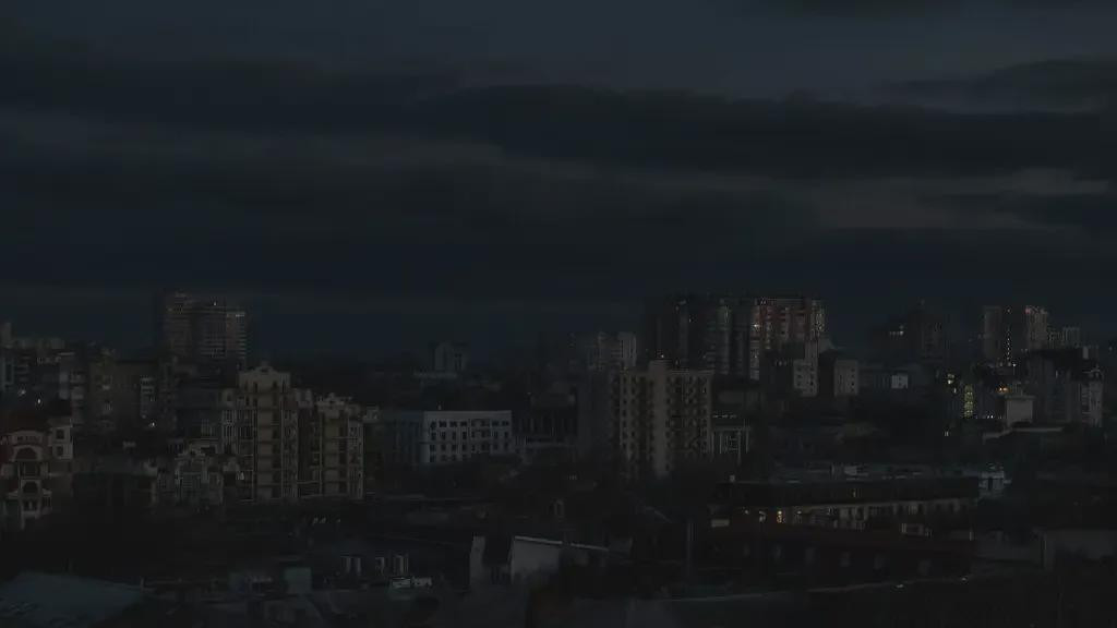 俄军近期空袭行动过于猛烈，黑海航道最新保费集体上调，乌克兰经济遭沉重打击