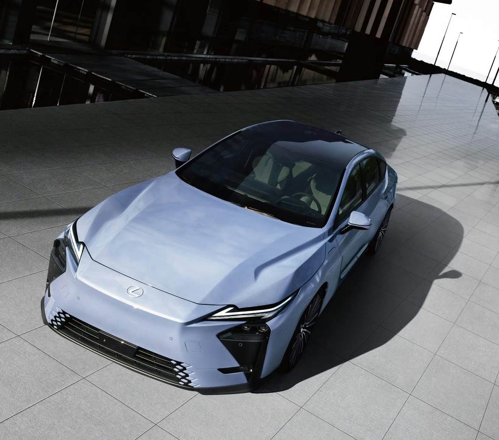 雷克萨斯这次真的变了！全新一代ES开启预售，30.88万起。