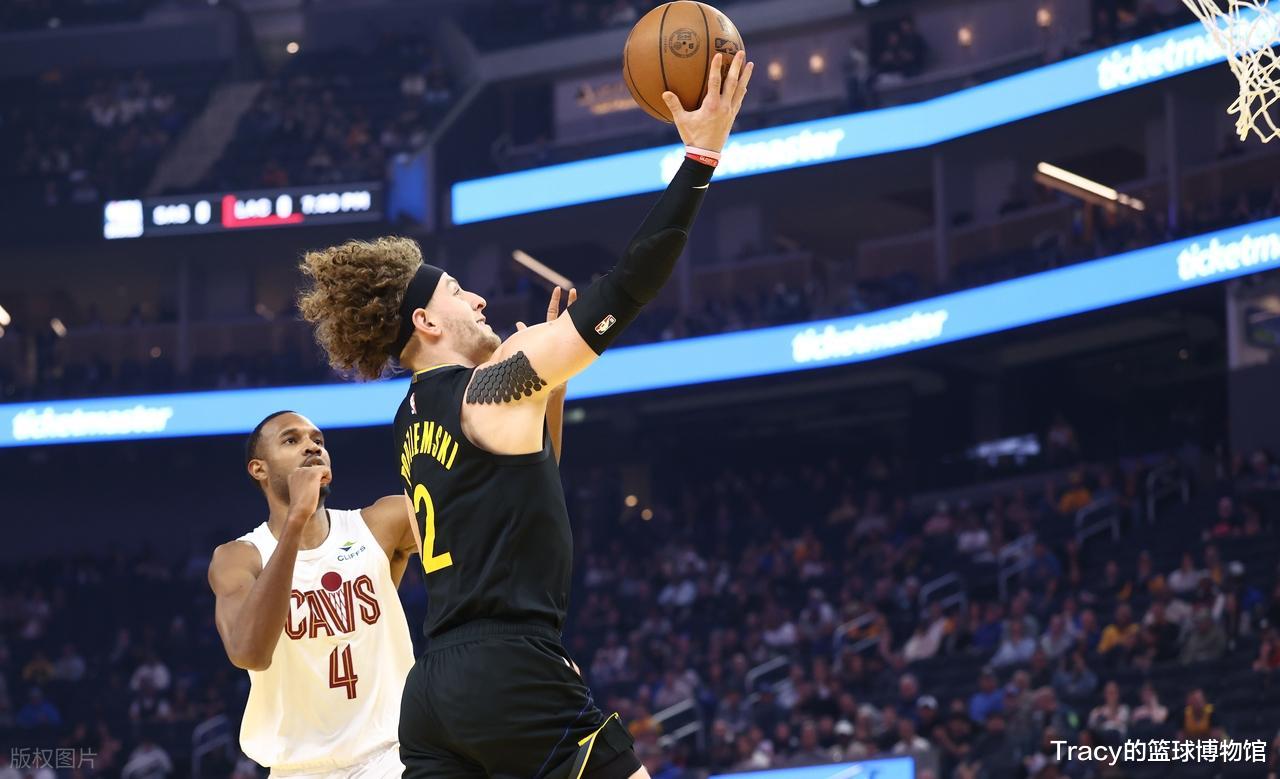 一攻一传杀死比赛！哈登连续17年打进季后赛！斯特鲁斯拯救骑士