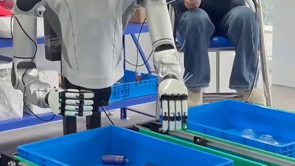 快讯｜机器人离人更近了！北大让机器人懂情绪、长三角建数据训练场，未来机器人会主动关心你