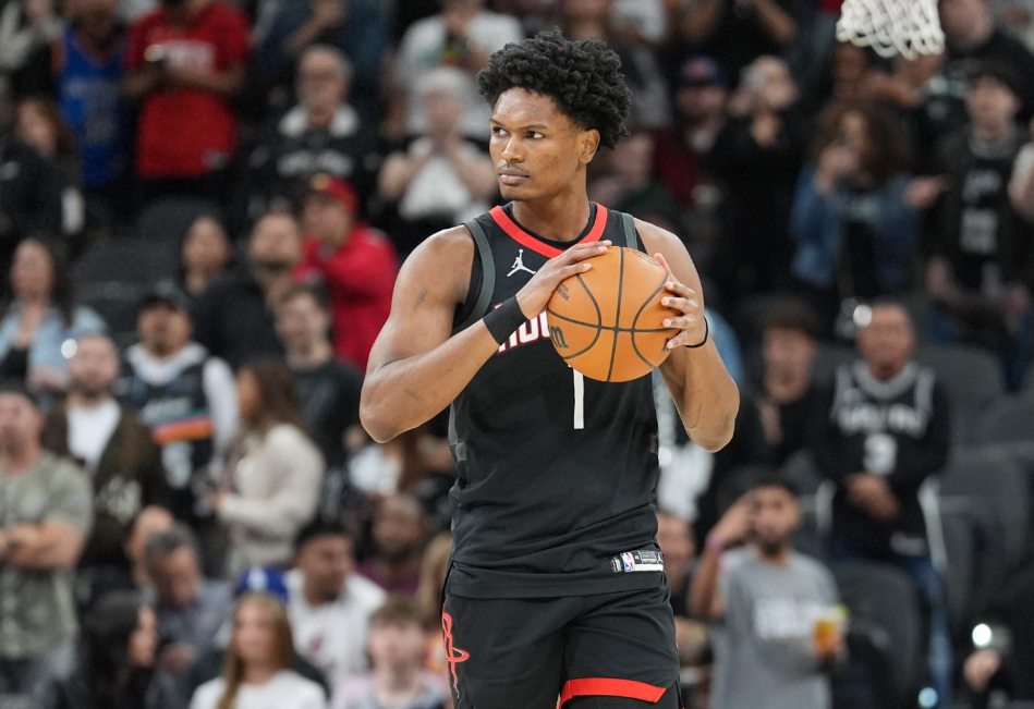 阿门是火区最委屈的球员

明明是赶鸭子上架，一整个赛季当驴使，正负值第一，身体天