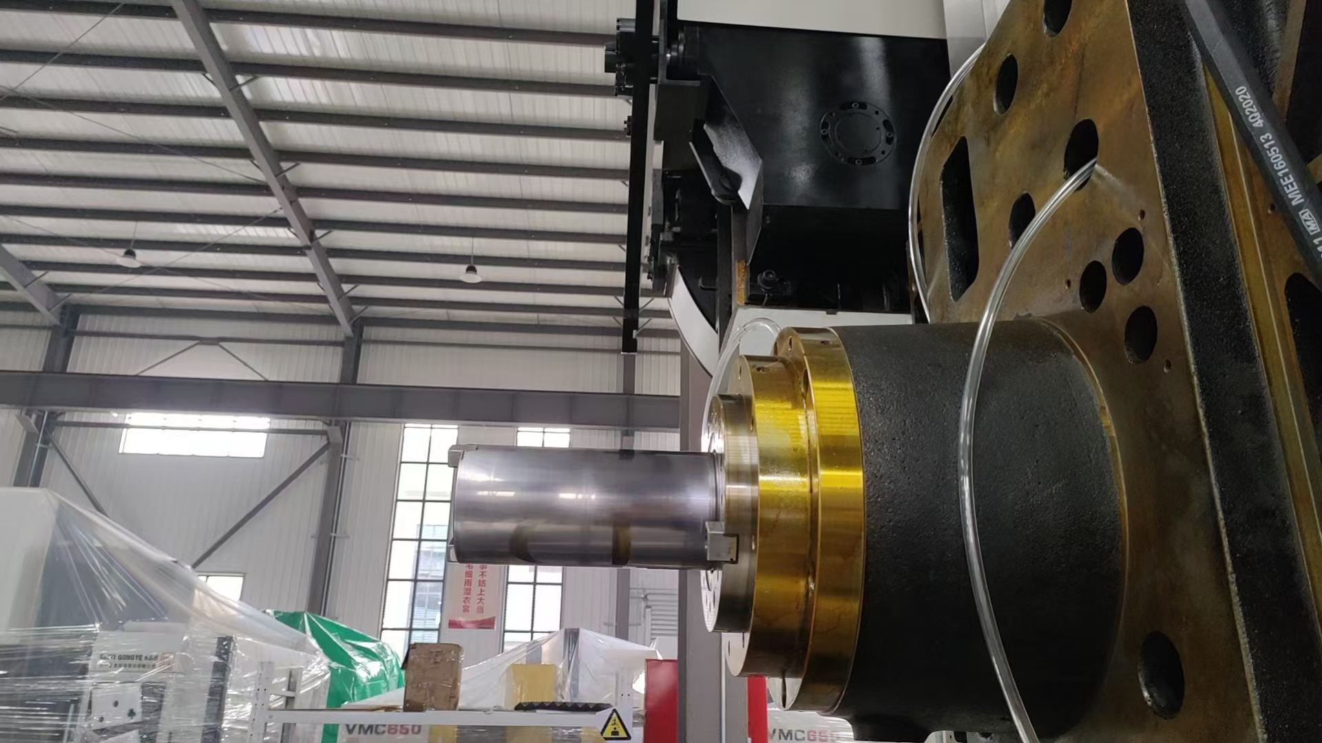 深腔重切削首选！HMC1400S 卧加适配宁波模具液压加工