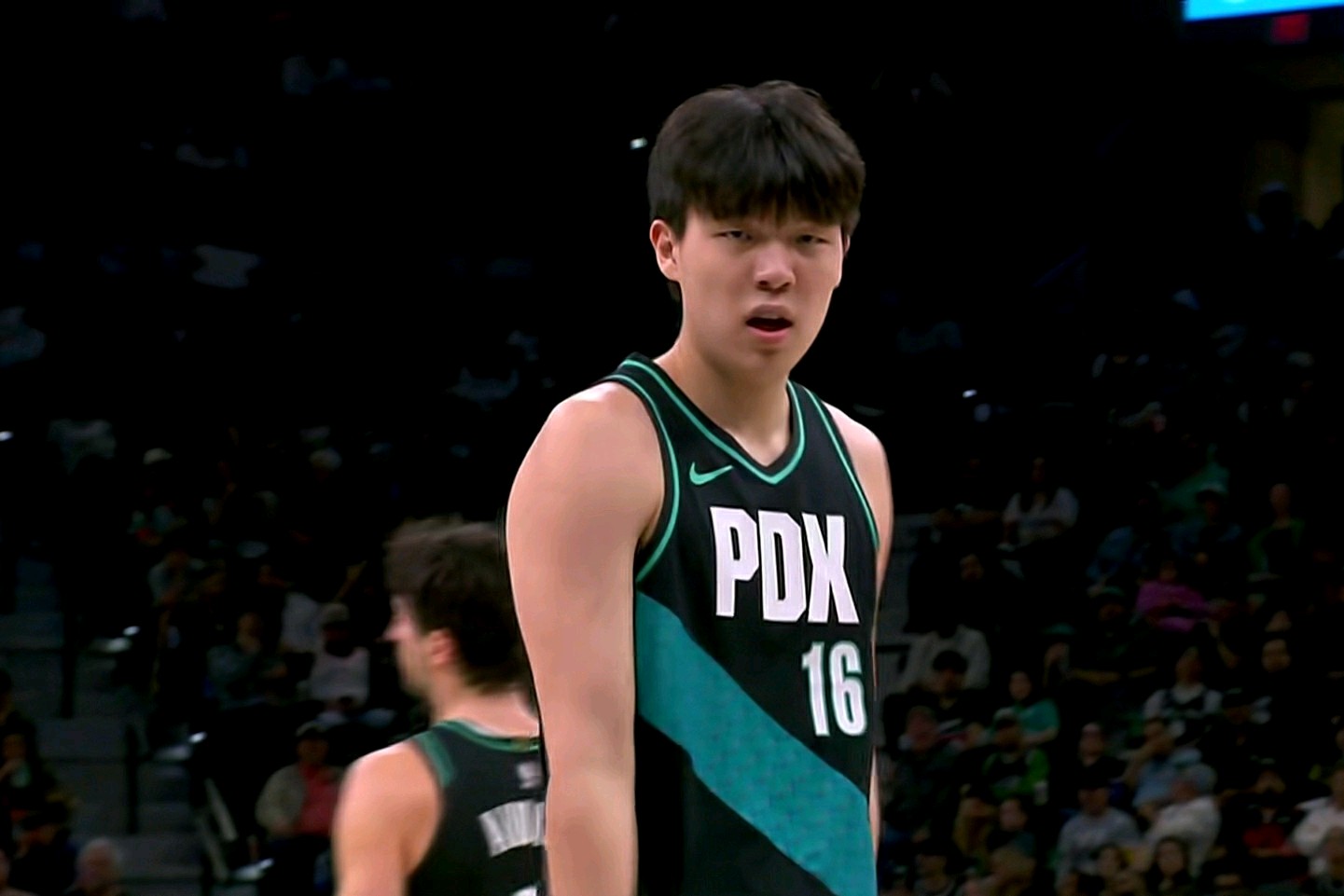 与马刺这轮比赛大根甚至小杨的作用至关重要

众所周知，马刺队文班是绝对攻防核心，