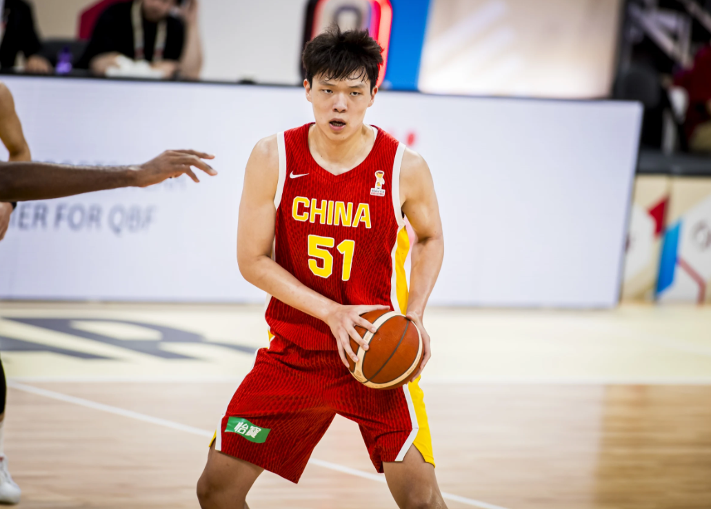 北京时间8月28日，男篮世亚预第二阶段，F组焦点战，中国男篮83-57轻取卡塔尔