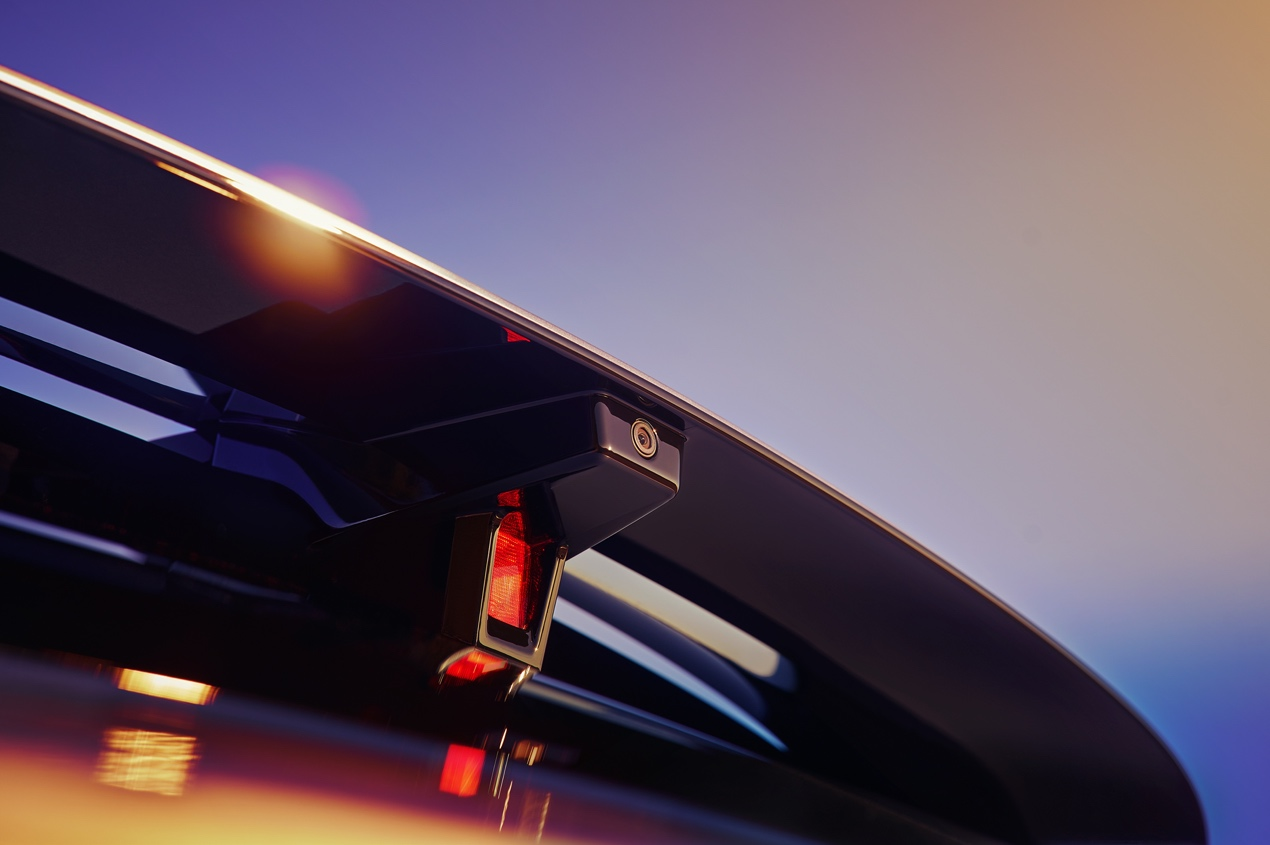 作为AUDI品牌旗下的智慧性能旗舰车型，E7X即将于5月8日正式开启预售，其外观