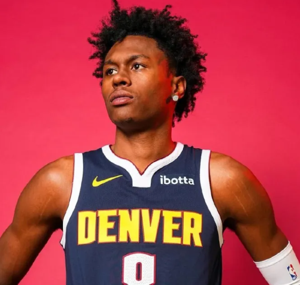 若能保住现有薪资空间，湖人可将其与最多三个首轮签结合，直接签下心仪球星；也能向一