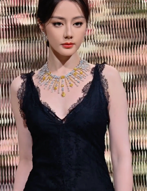 用实力击碎不实标签逆境的尽头是鲜花掌声