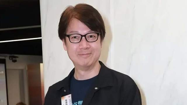 香港知名演员罕见露面，出轨港姐愧对前女友，为对方终身不娶
