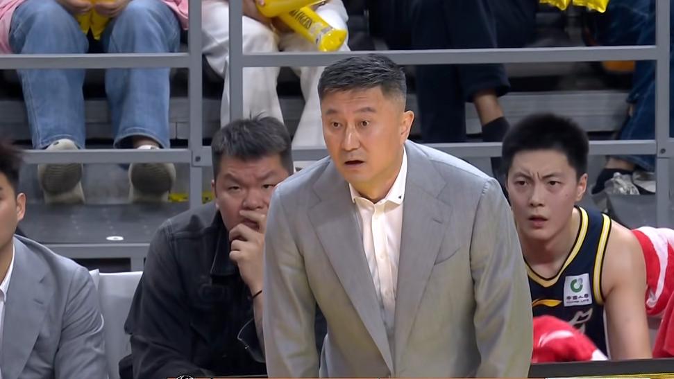 89: 73！付豪手帝一战封神，辽宁复仇广东，三分狂打27铁杜锋绝望