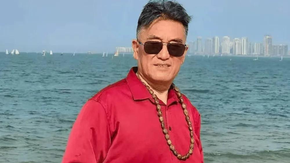 山海为卷，烟火为墨——读韩东光海南水粉写生