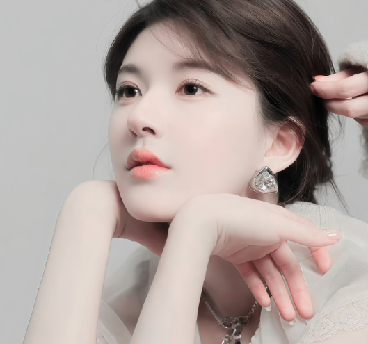 偶尔一抬头，还能遇上温柔目光