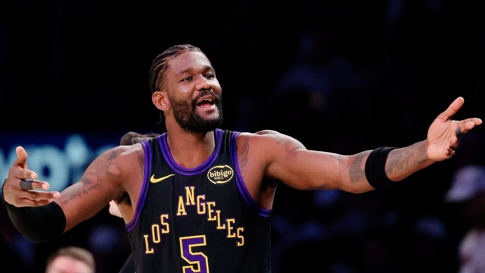 艾顿半场0出手！东契奇霸占球权，湖人赢球文化何在？