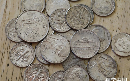 96年我花180元被全家责怪，30年后孙子带我去鉴宝节目，专家：存世仅三枚，估值两百万