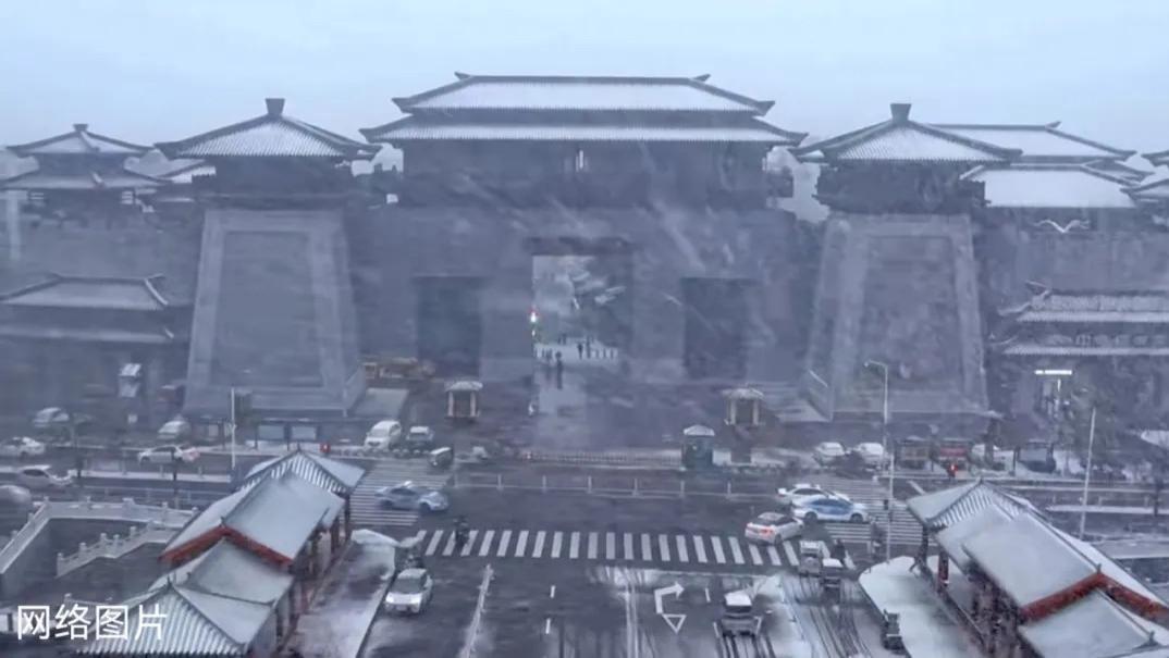 今天的中原冰雪了