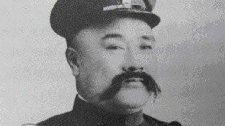 西安事变前，张学良电告黄永安马上封锁机场，谁知黄转头就告了密