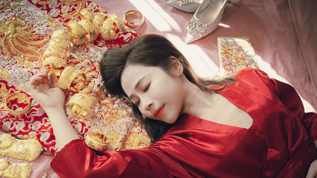 男方家境普通，彩礼真的有必要硬凑吗