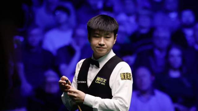 10-1！赵心童“狂扫”希金斯，故意放水一局？决赛死磕特鲁姆普