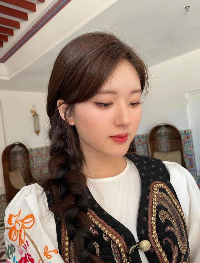 赵露思的颜值是那种越看越喜欢的类型