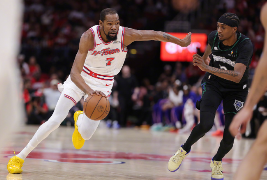 不开玩笑，我真心觉得落位第5比第4好

第5的话可以在湖人主场先赢下两场没有东契