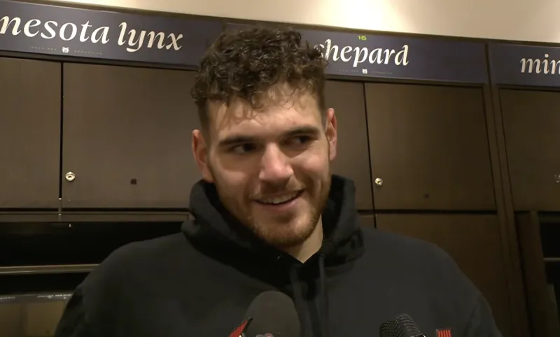 没人觉得克林根运动能力很强吗？

克林根的运动能力一直被低估。事实上，在身高体重