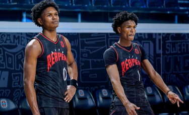 奥萨真厉害啊！建议火箭休赛季拿下奥萨尔，下赛季双汤普森侧翼靠心灵感应乱杀联盟
阿