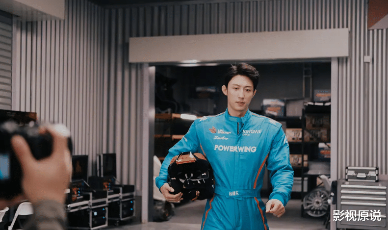 《巨星之路》三天票房超15亿，海内外口碑大爆，吴京被打懵了